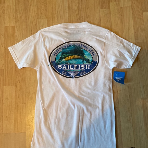 NWT!! Men’s Columbia PFG T-shirt size small - Picture 2 of 5
